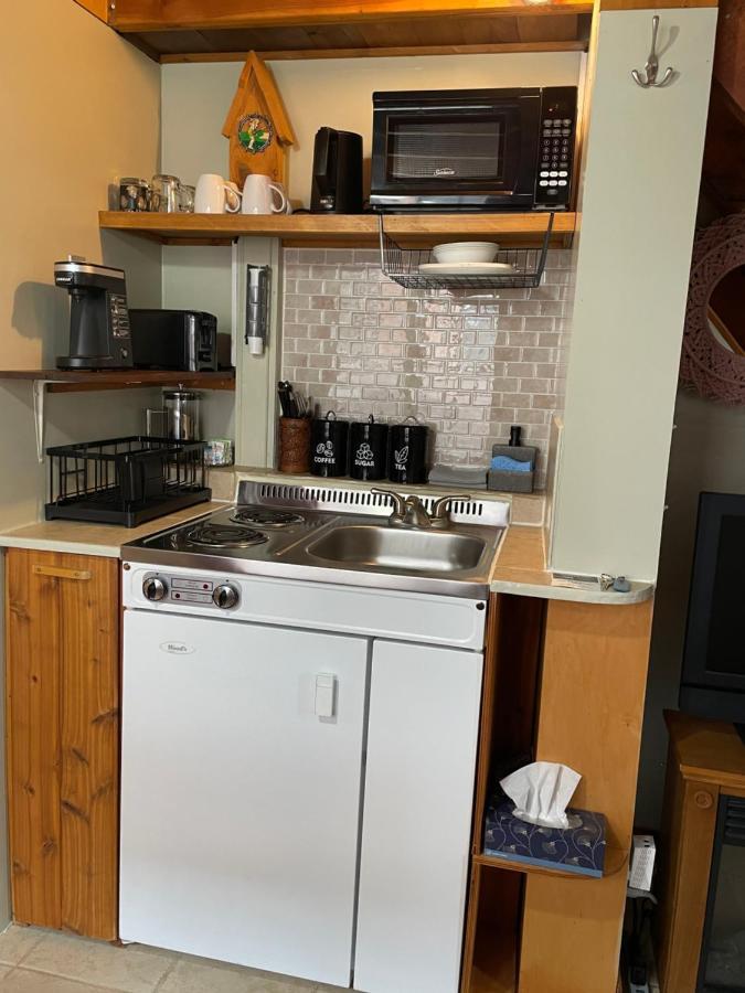 Luna Bed & Breakfast Гранд Форкс Екстериор снимка