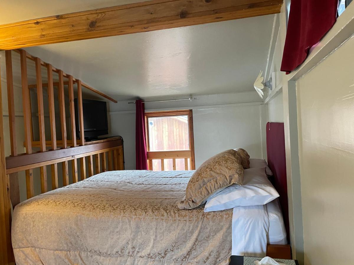 Luna Bed & Breakfast Гранд Форкс Екстериор снимка