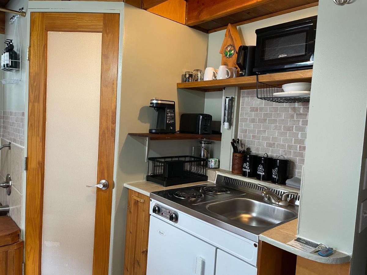 Luna Bed & Breakfast Гранд Форкс Екстериор снимка