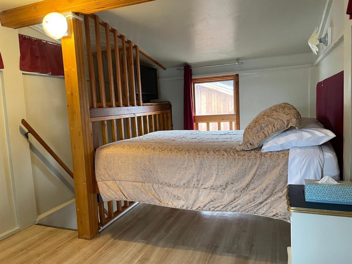Luna Bed & Breakfast Гранд Форкс Екстериор снимка