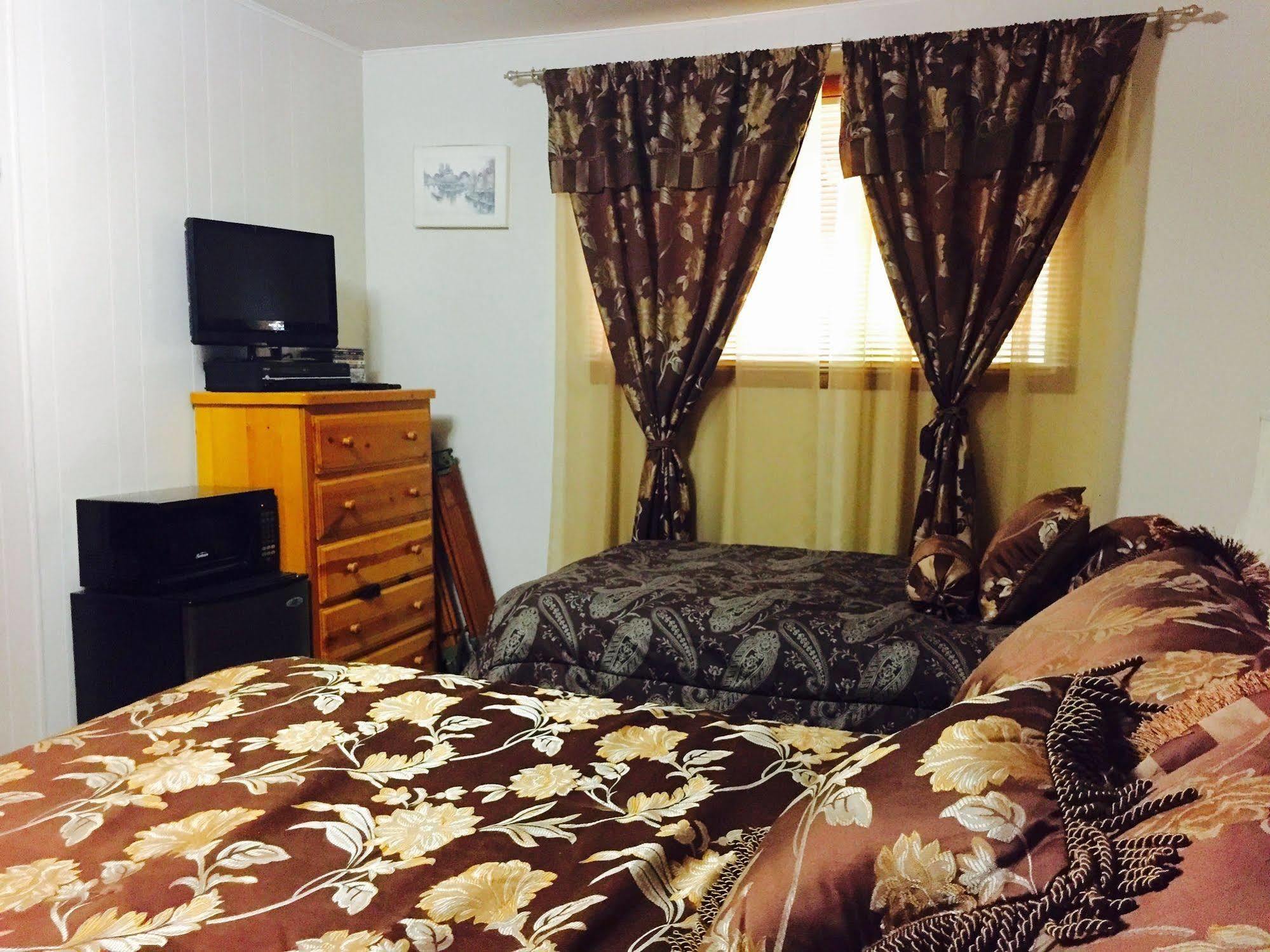 Luna Bed & Breakfast Гранд Форкс Екстериор снимка